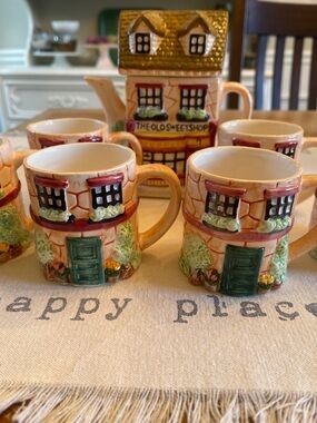 Vintage Children’s Ceramic Teapot and Mug Set - Pink and Green/6 cups